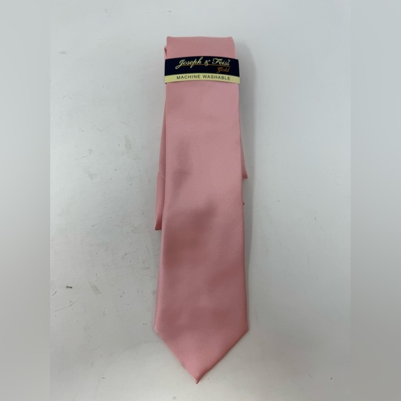 Joseph & Feiss Other - JOESPH AND FEISS MENS TIE SOLID PINK NEW WITH TAGS 100% POLYESTER CLEAN GHV1.